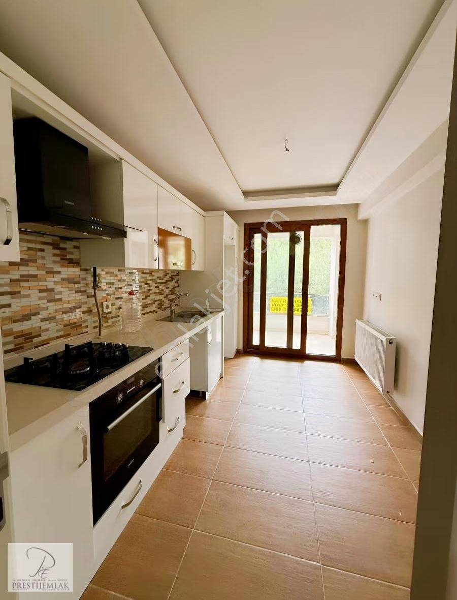 Tire Prestijden Cumhuriyet Meydanında Ptt Karşısı Kiralık Daire - Görsel 6