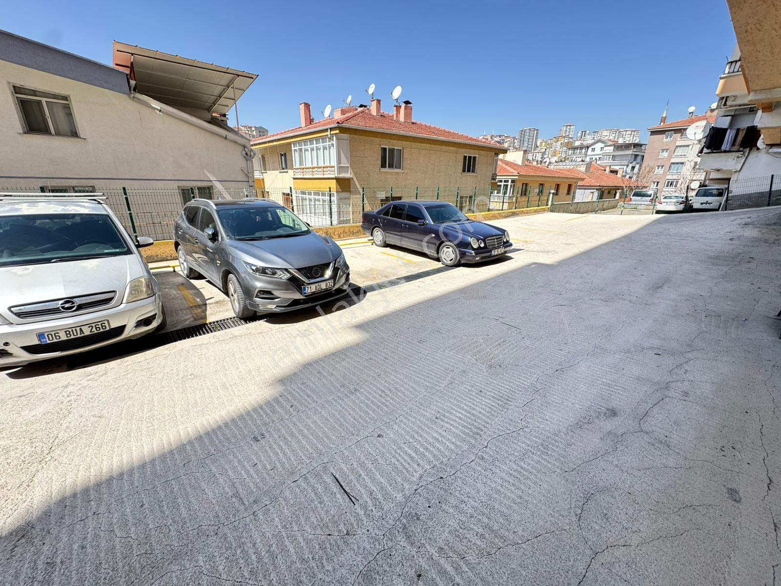 Barışyolu Refik Saydam Cad. Yakını Asansörlü Bina 3+1 Bağımsız - Görsel 35
