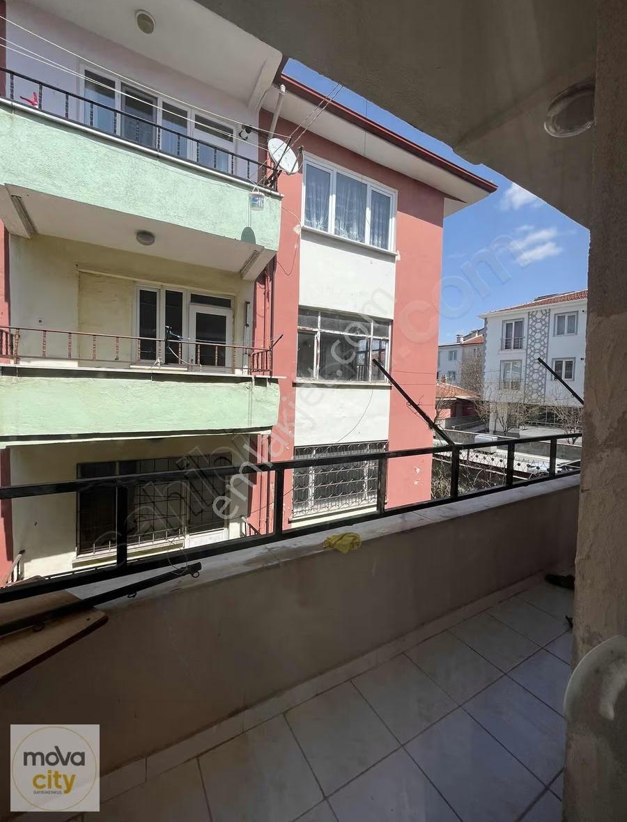 Gülabibey Mahallesinde 2+1 Satılık Daire - Görsel 13