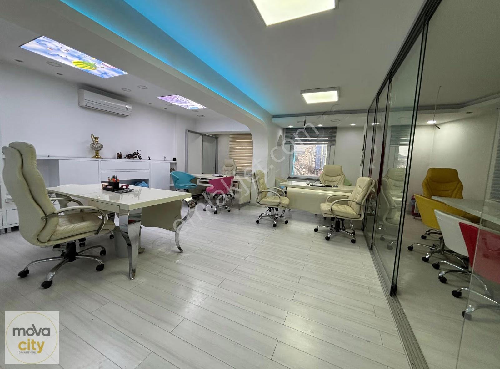 Gazi Caddesinde, Şehrin Merkezinde Eşyalı Kiralık Ofis - Görsel 8
