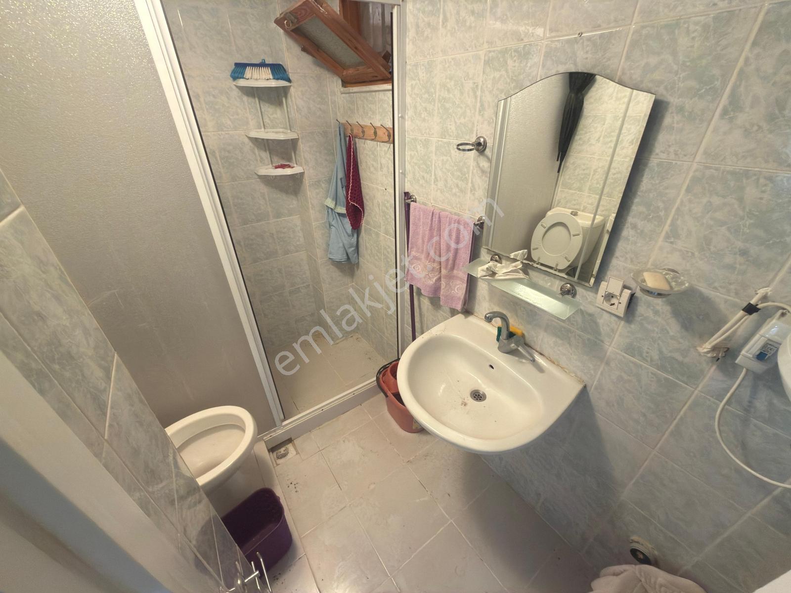 Yeniçiftlik'te Havuzlu Site İçinde 1+1 Bahçeli Daire - Görsel 7