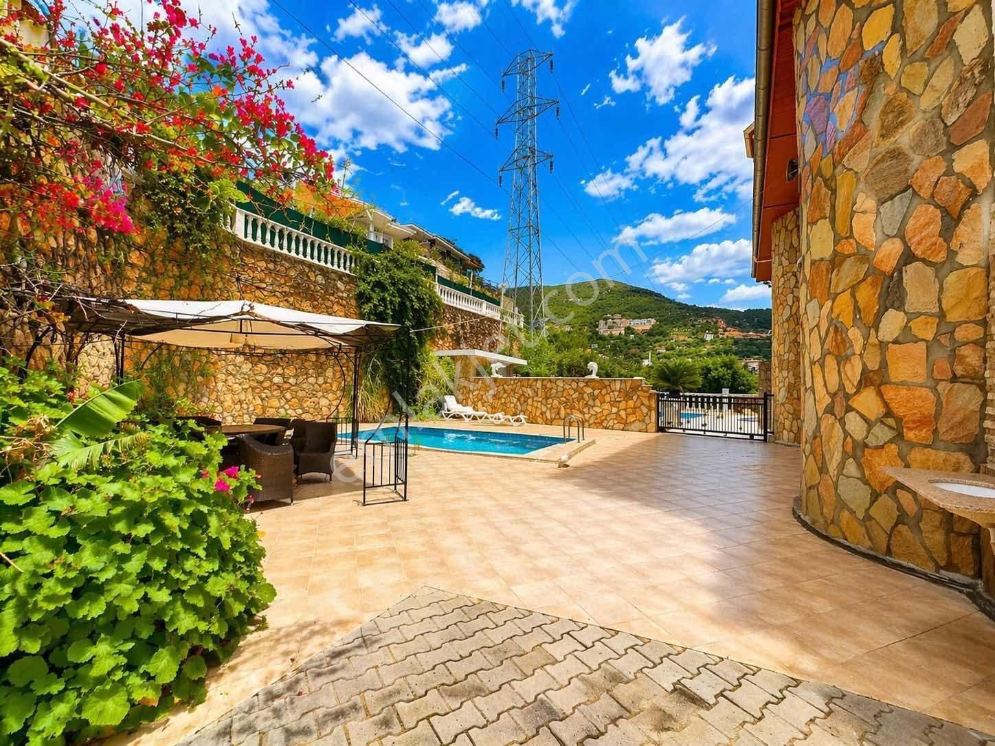 Tepe'de Kiralık 4+1 Eşyalı Müstakil Vılla - Görsel 5