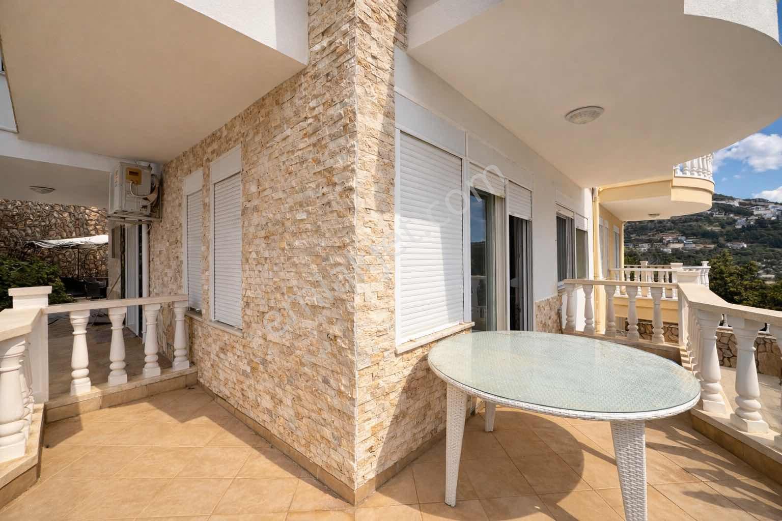 Tepe'de Kiralık 4+1 Eşyalı Müstakil Vılla - Görsel 18