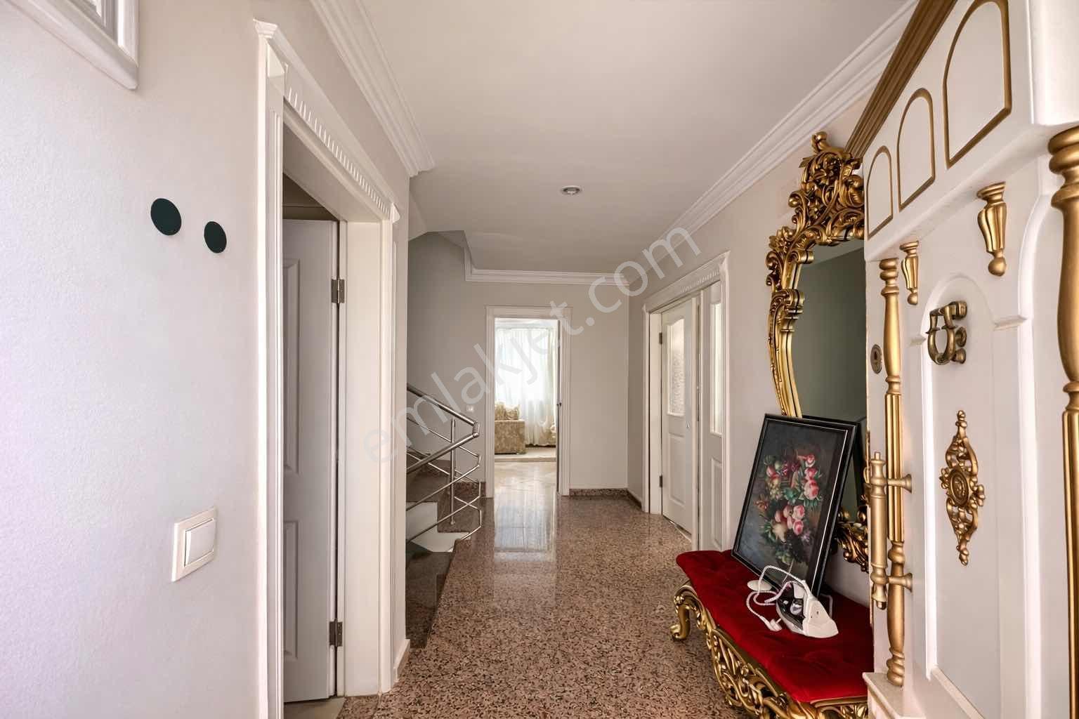 Tepe'de Kiralık 4+1 Eşyalı Müstakil Vılla - Görsel 9