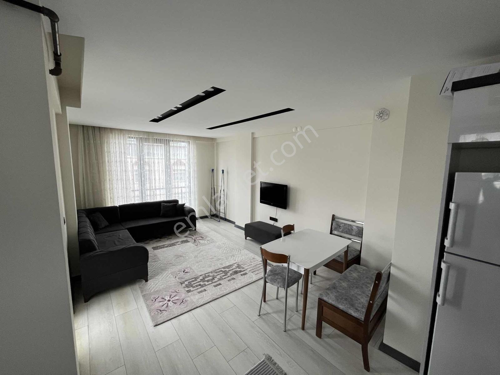 Esenevlerde Tramvaya 300m Eşyalı Kiralık 1+1 Daire - Görsel 13