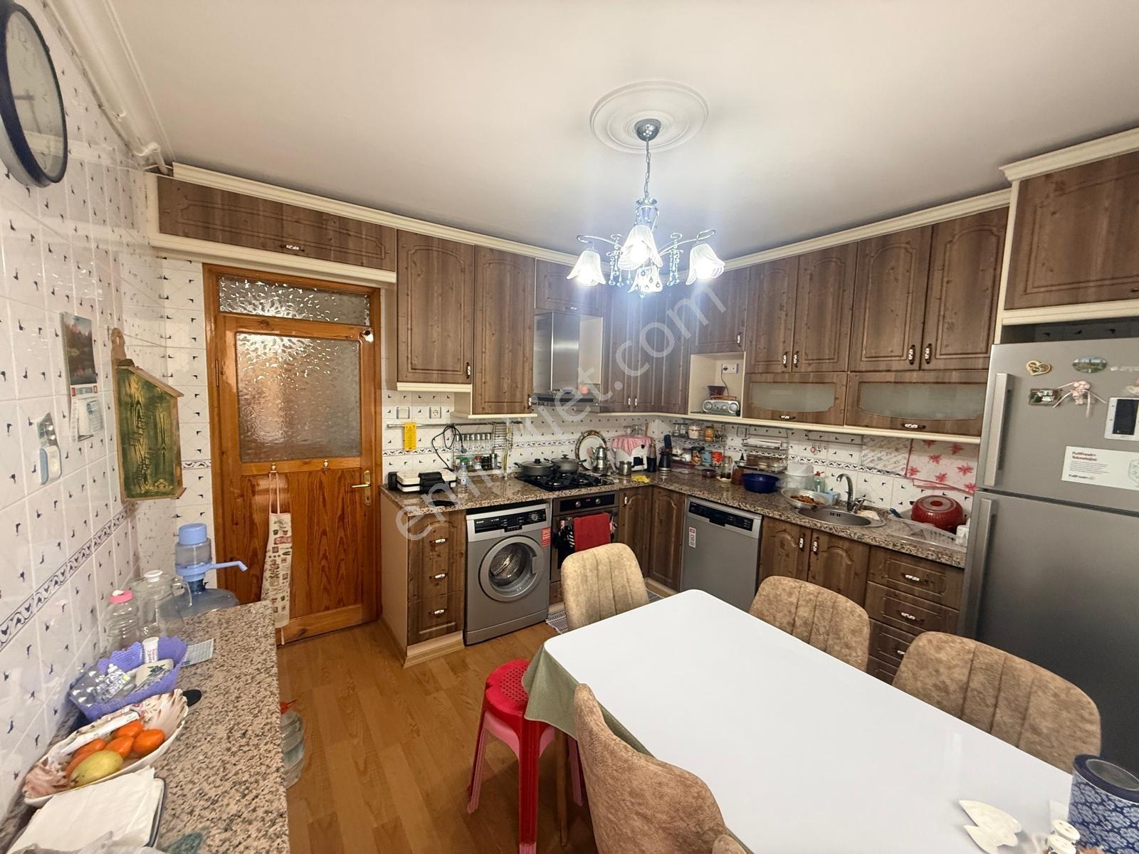 Buca Yeşilbağlar Mahallesinde 2+1 100m2 Doğalgazlı Arakat Daire - Görsel 5