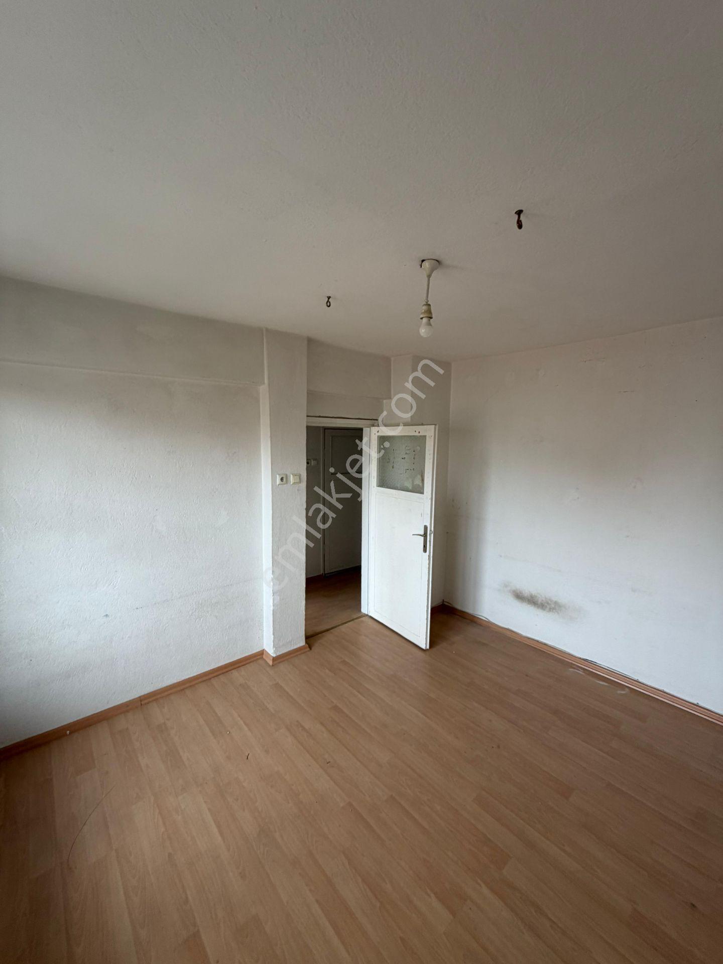 Afyon Tezcan Emlaktan Kiralık Dumlupınarda Mah 3+1 Daire - Görsel 12