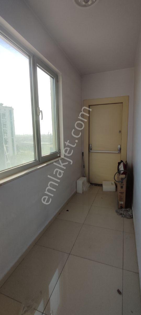 Liman Karşısında Yıllık Kiralik Geniş 3+1 Ofis - Görsel 20