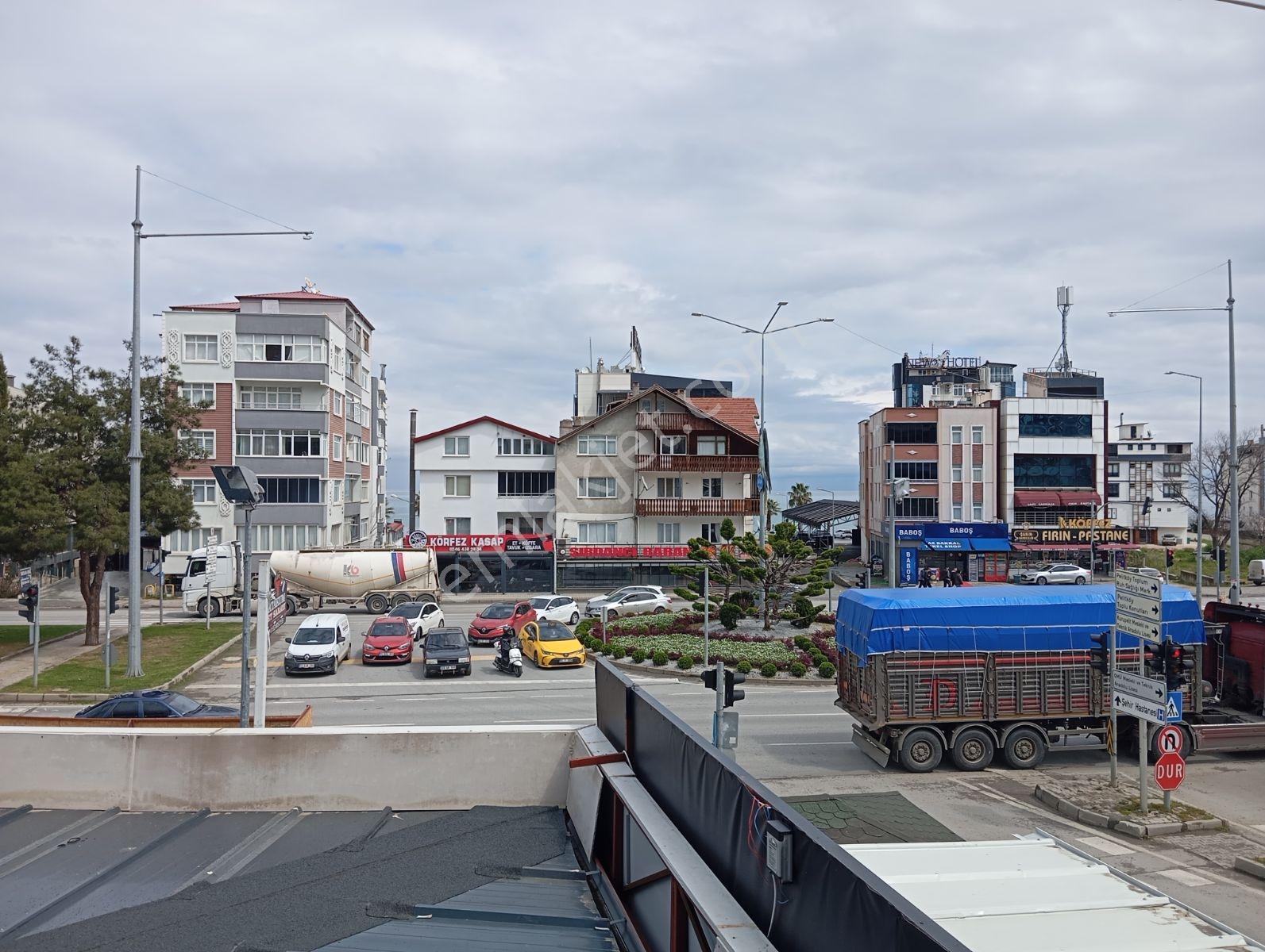 Remax Parla Ofisi'den Devren Kiralık Anayola Cephe Pizza Dükkanı