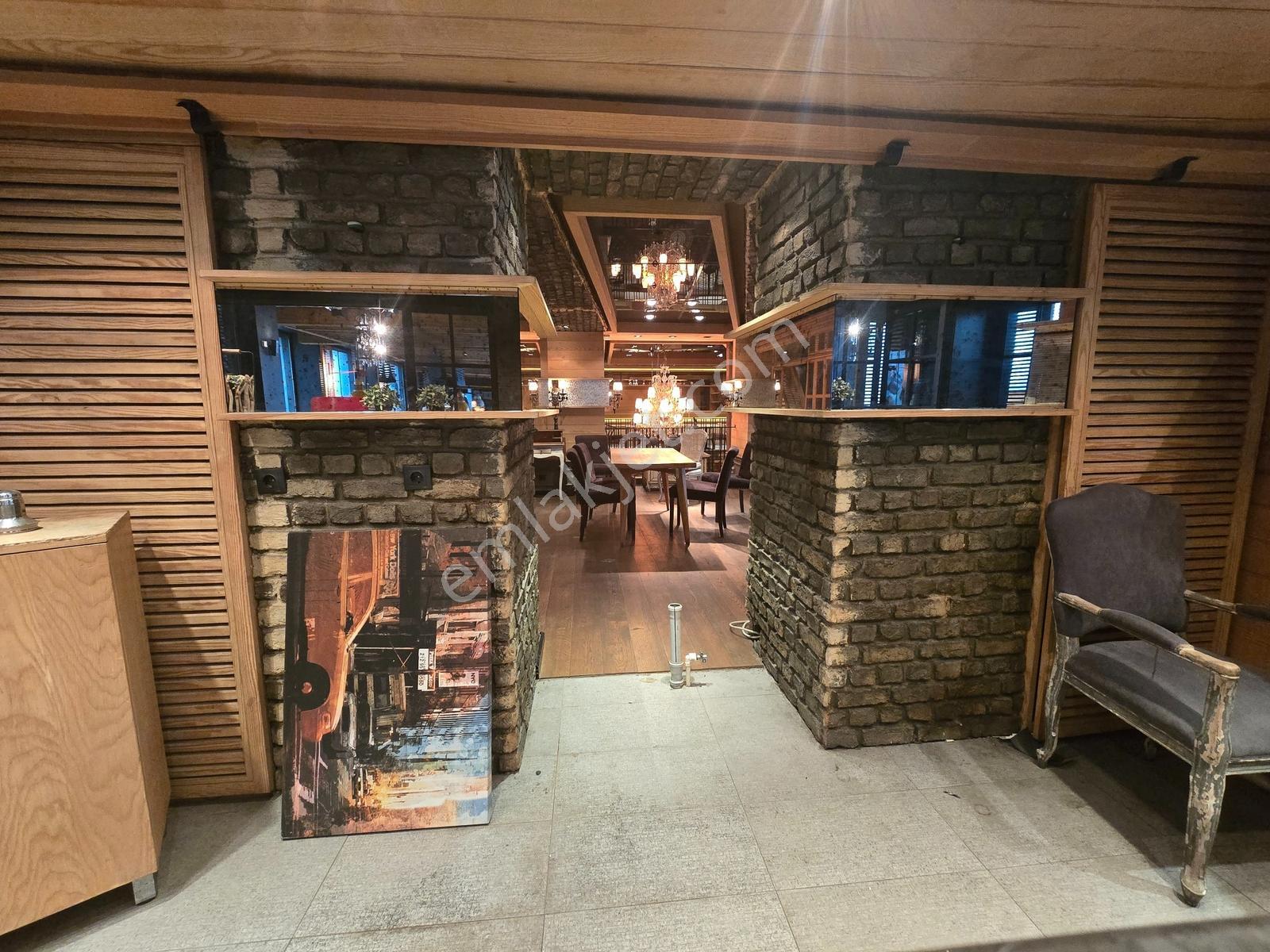 1.200m2 Dükkan + 1.000m2 Ofis Katları,komple Satılık Ticari Bina - Görsel 35