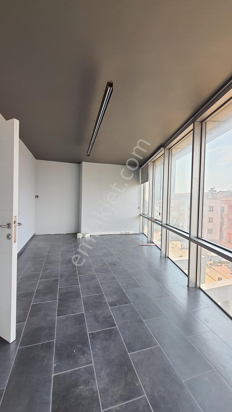 1.200m2 Dükkan + 1.000m2 Ofis Katları,komple Satılık Ticari Bina - Görsel 8