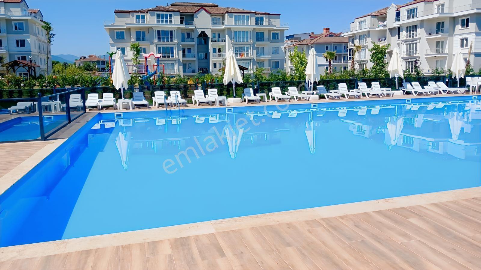 Kartepe'de Site İçerisinde Kiralık 2+1 Bahçe Dubleks Daire - Görsel 10