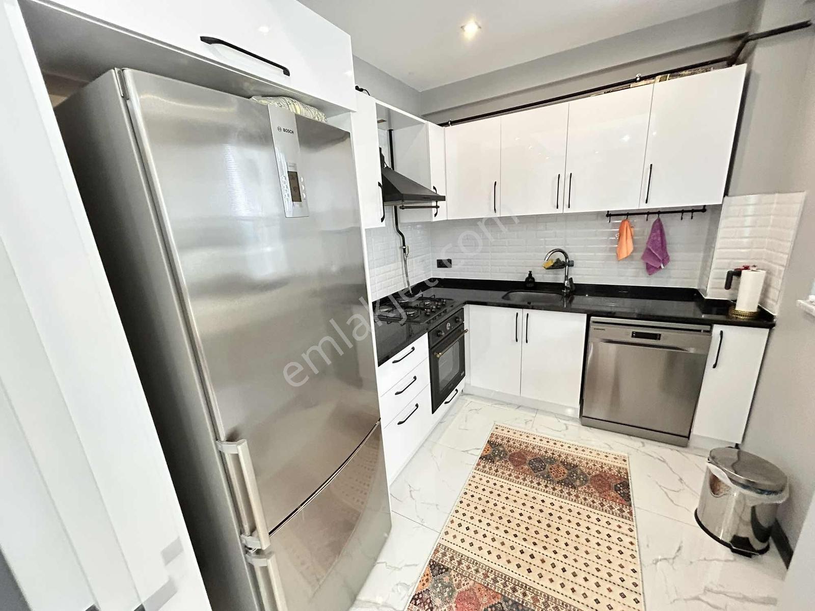 Serdivan | Yeni Bina | Eşyalı | Kiracısız | 2+1 Daire - Görsel 11