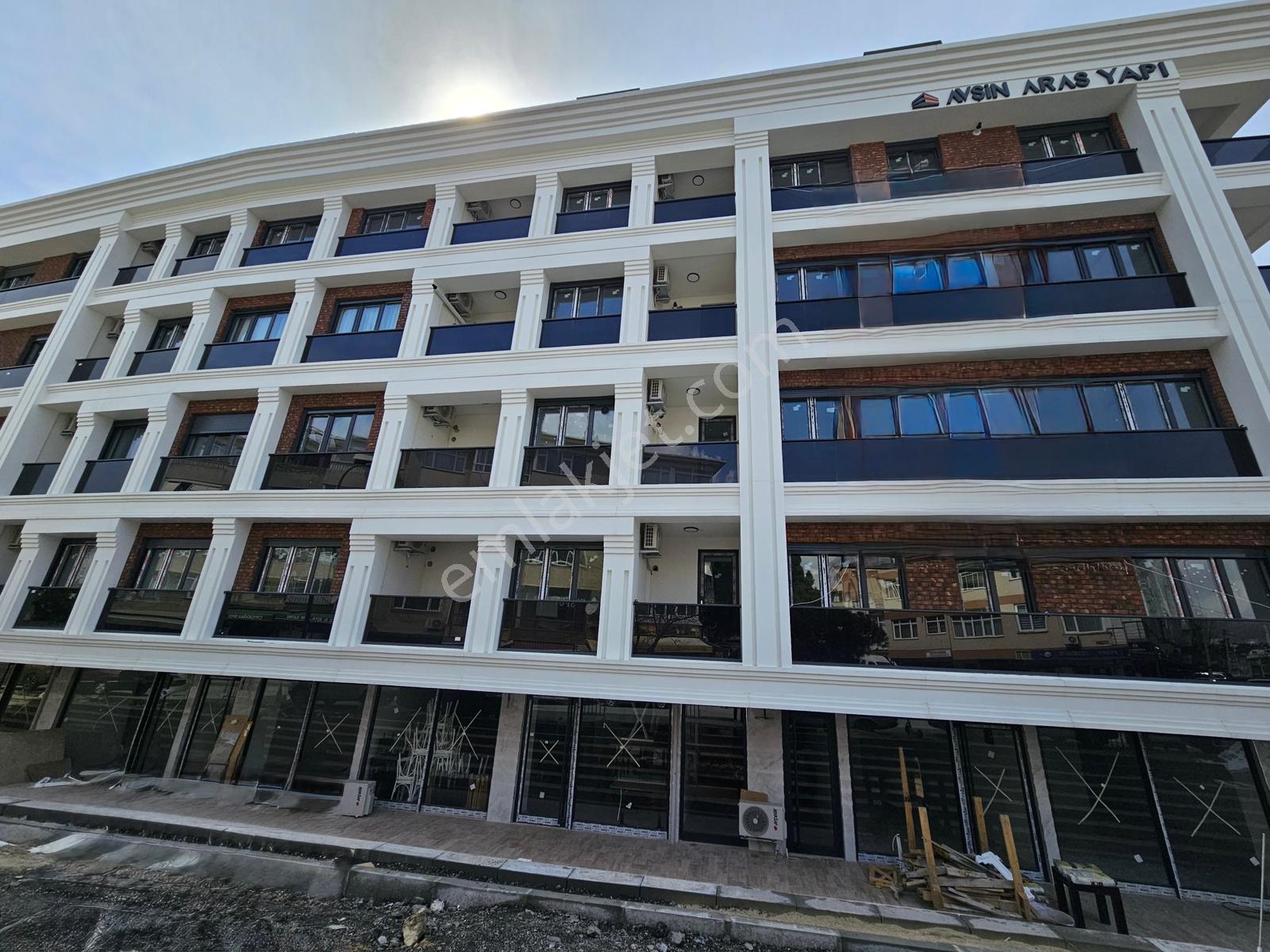 Küçükyalı Mektep Cd Cepheli 34m2 Ön Kullanımlı 60m2 Kiralık Dükkan