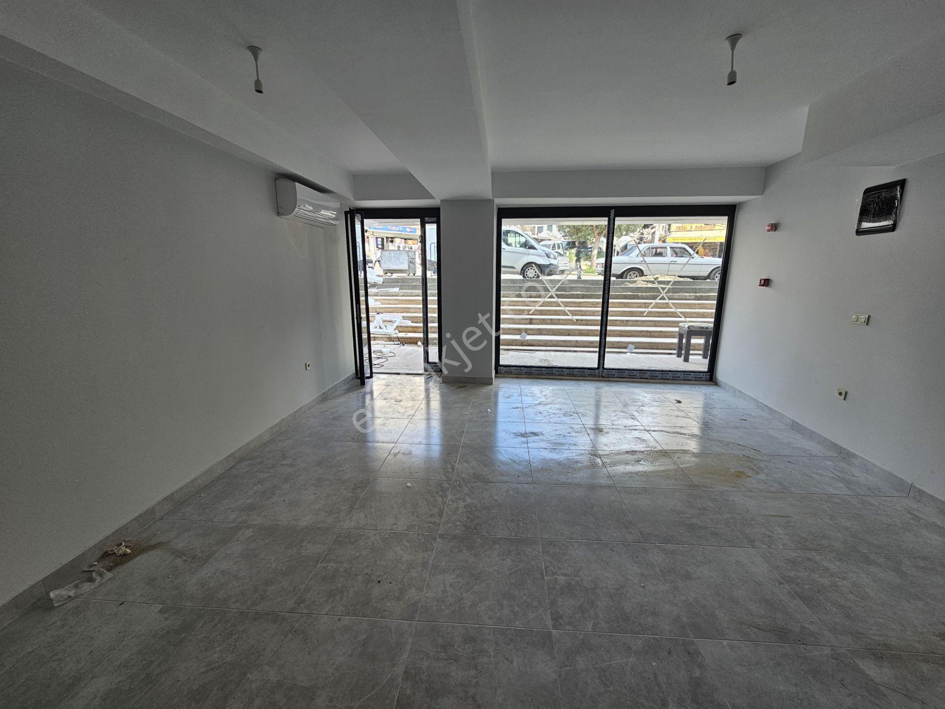 Küçükyalı Mektep Cd Cepheli 34m2 Ön Kullanımlı 60m2 Kiralık Dükkan - Görsel 12