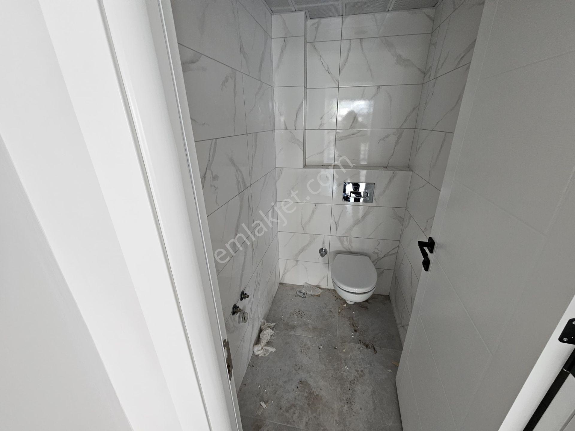 Küçükyalı Mektep Cd Cepheli 34m2 Ön Kullanımlı 60m2 Kiralık Dükkan - Görsel 4