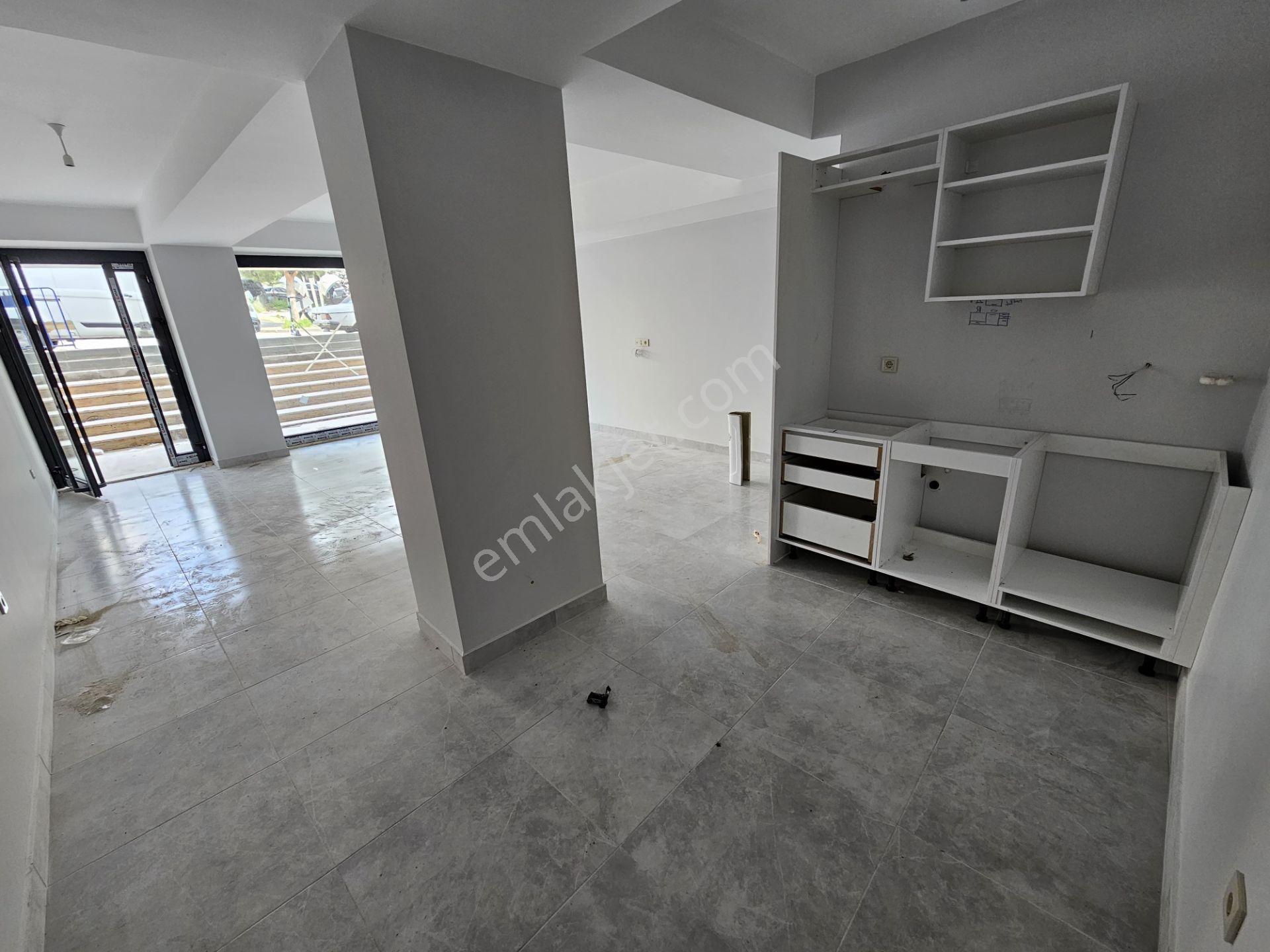 Küçükyalı Mektep Cd Cepheli 34m2 Ön Kullanımlı 60m2 Kiralık Dükkan - Görsel 8