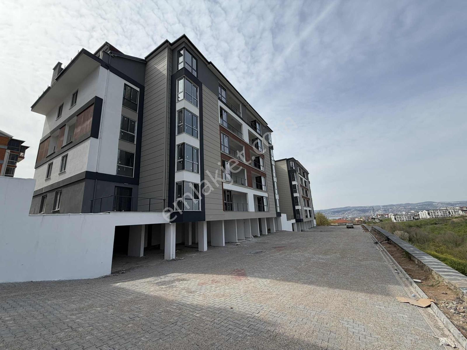 Ekşioğlu Life City'de Satılık 3+1 135m² Eğimsiz Çatı Dubleks - Görsel 3