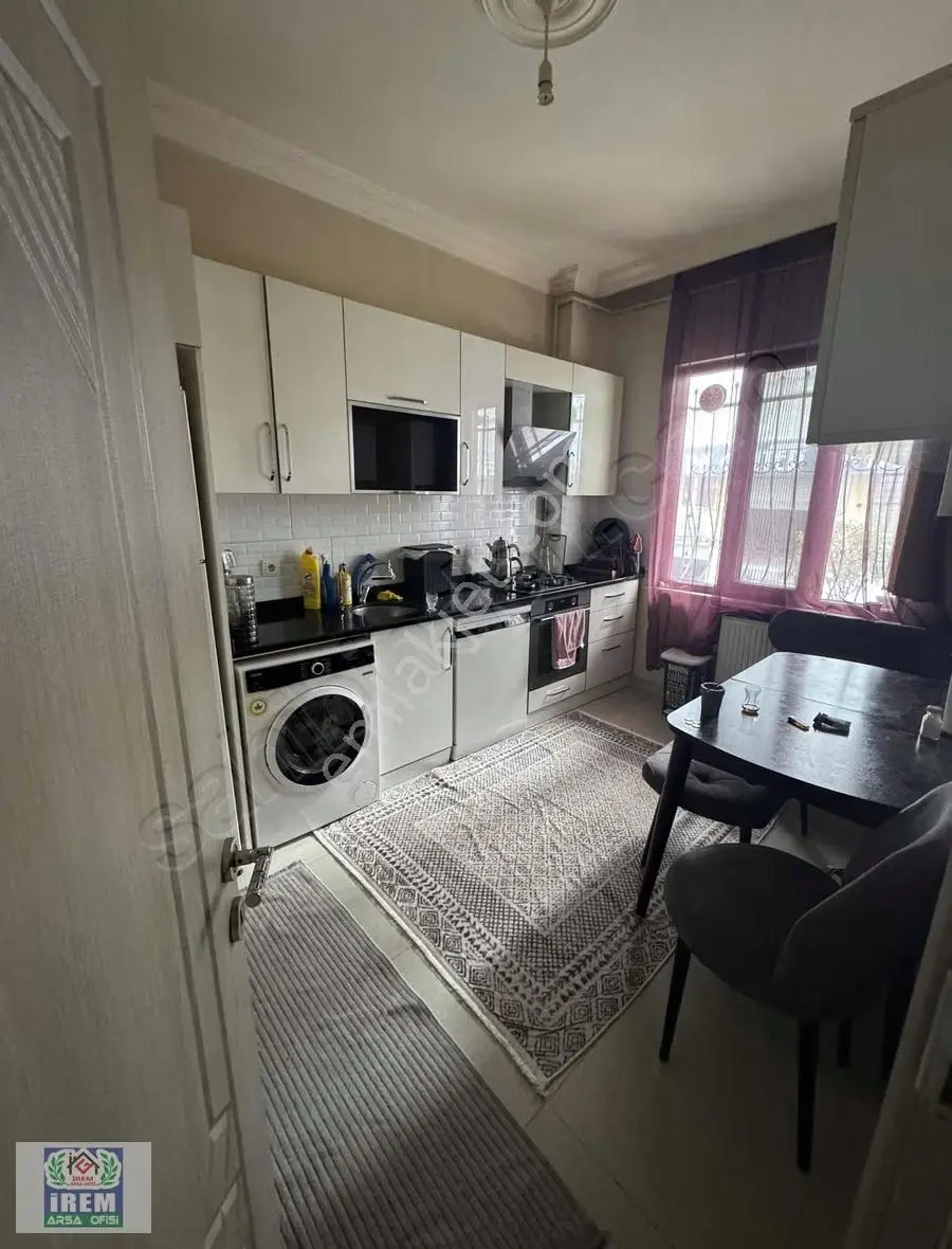 Metroya Çok Yakın Kiralık 2+1 Yüksek Giriş Daire - Görsel 2