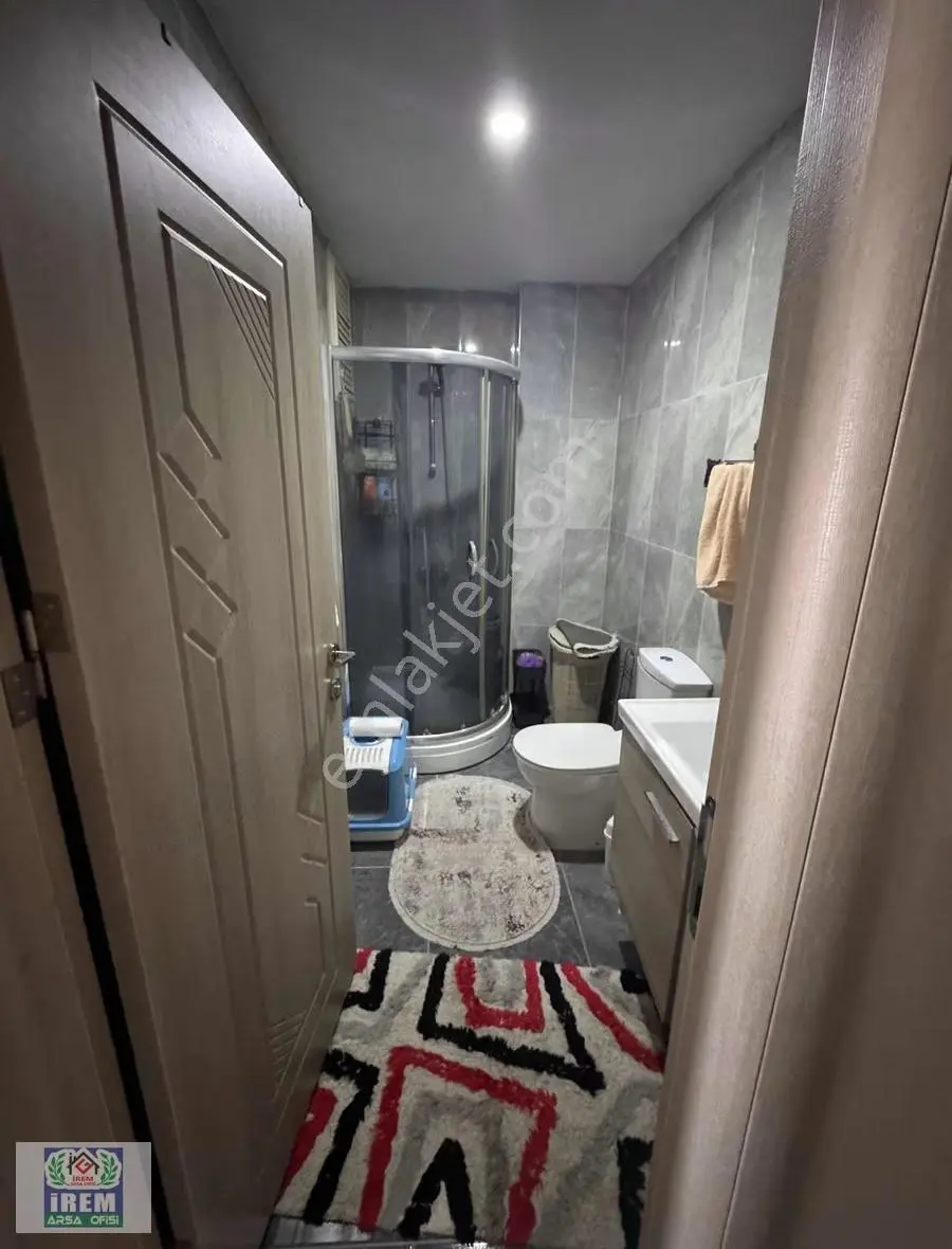 Metroya Çok Yakın Kiralık 2+1 Yüksek Giriş Daire - Görsel 4