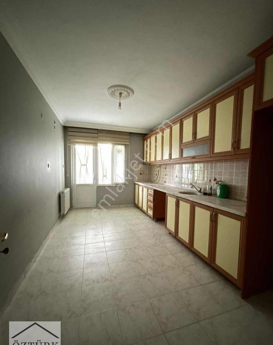 Mimarsinan Mahallesinde Mükemmel Konumda Geniş Kiralık 3+1daire - Görsel 2