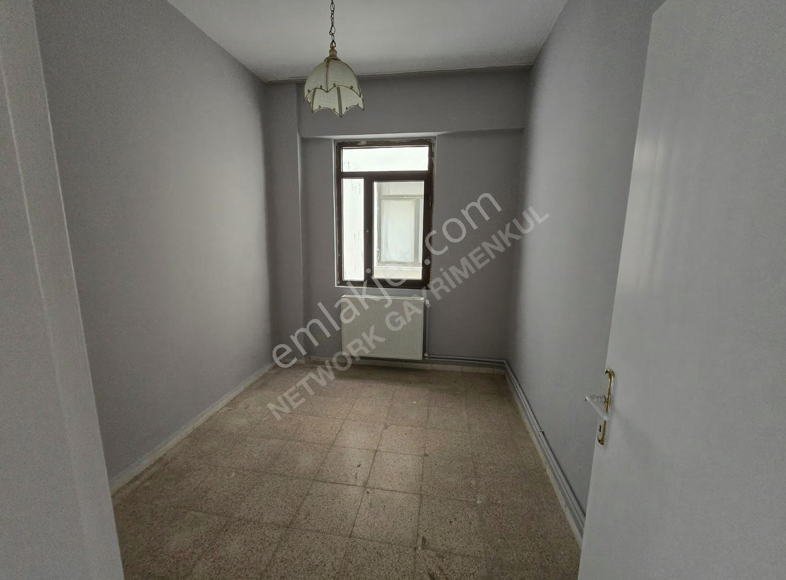 3+1 Satılık Doğalgazlı Ferah Daire - Görsel 12