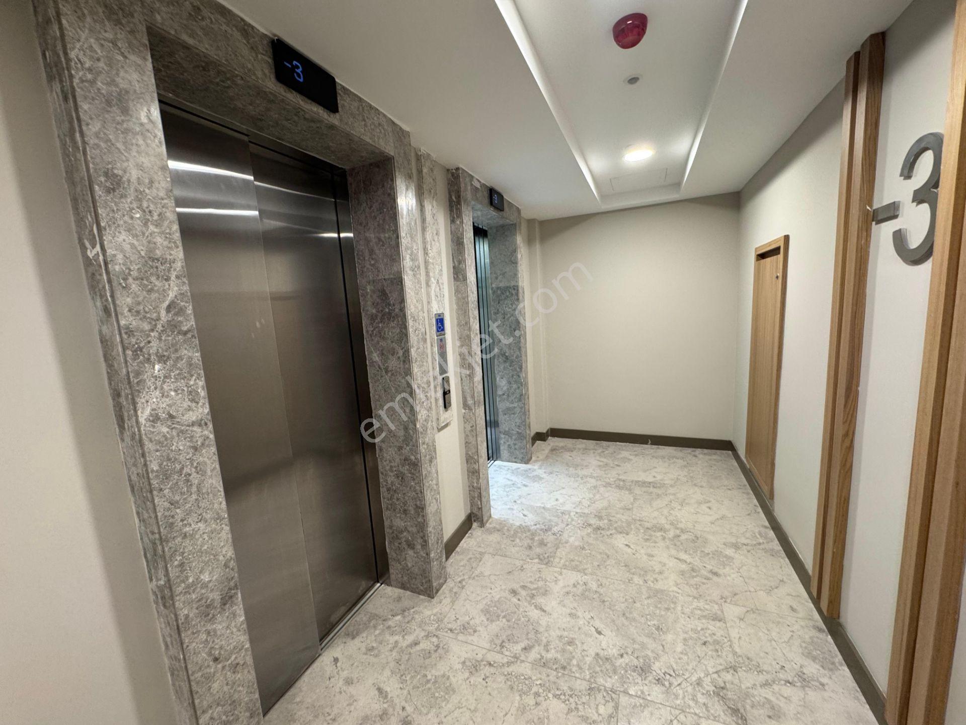 Sur Yapı Excellenceta Lüks 1+1 Kiralık Daire! - Görsel 24