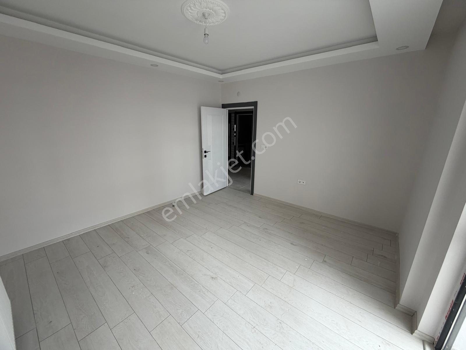 Mevsim Gayrimenkulden Üniversite Mah. Satılık Sıfır 1+1 Daire - Görsel 12