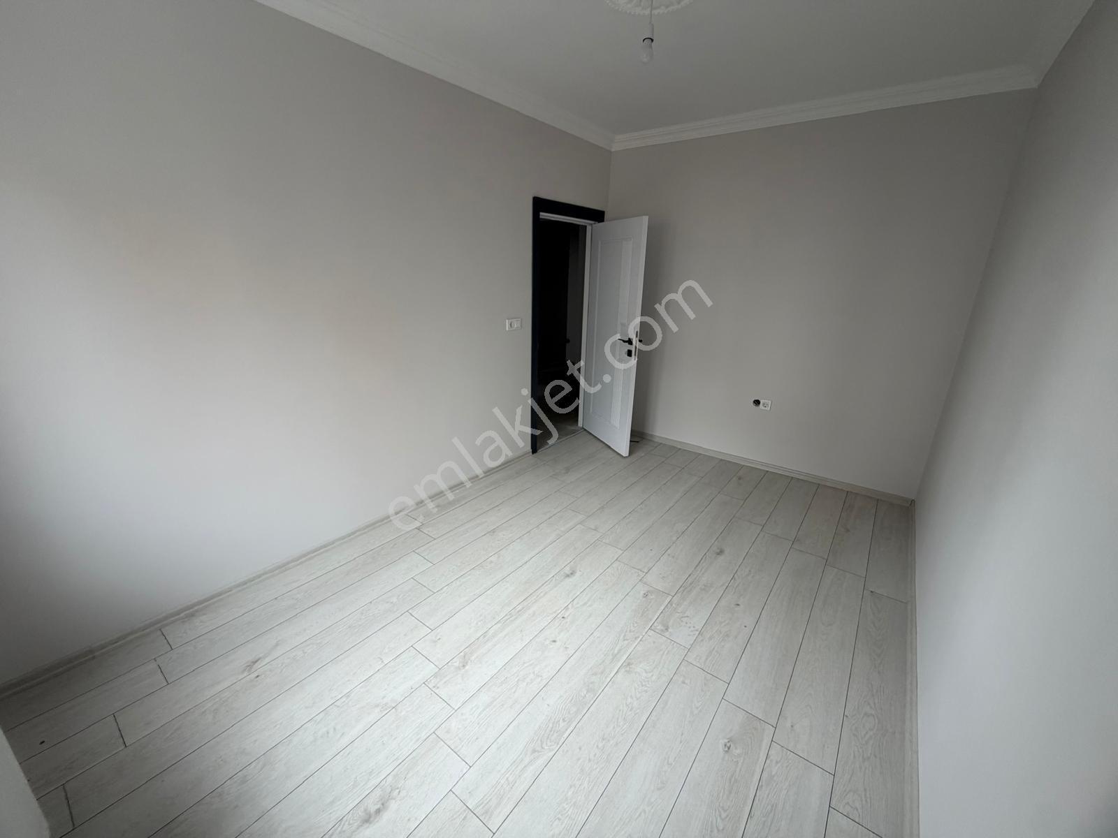 Mevsim Gayrimenkulden Üniversite Mah. Satılık Sıfır 1+1 Daire - Görsel 10