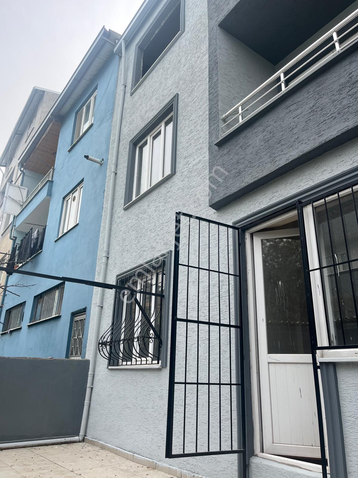 Bağlarbaşı Müstakil 3 Katlı 2+1 Komple Satılık Bina - Görsel 8