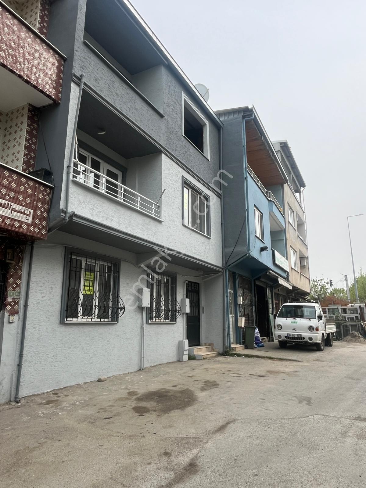 Bağlarbaşı Müstakil 3 Katlı 2+1 Komple Satılık Bina - Görsel 6
