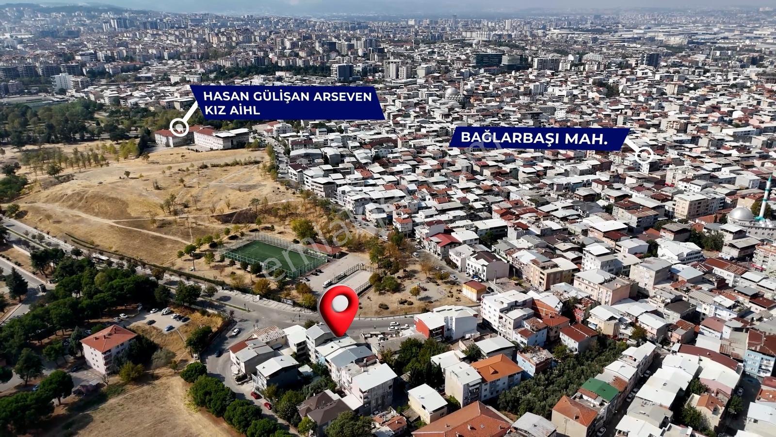 Bağlarbaşı Müstakil 3 Katlı 2+1 Komple Satılık Bina - Görsel 13
