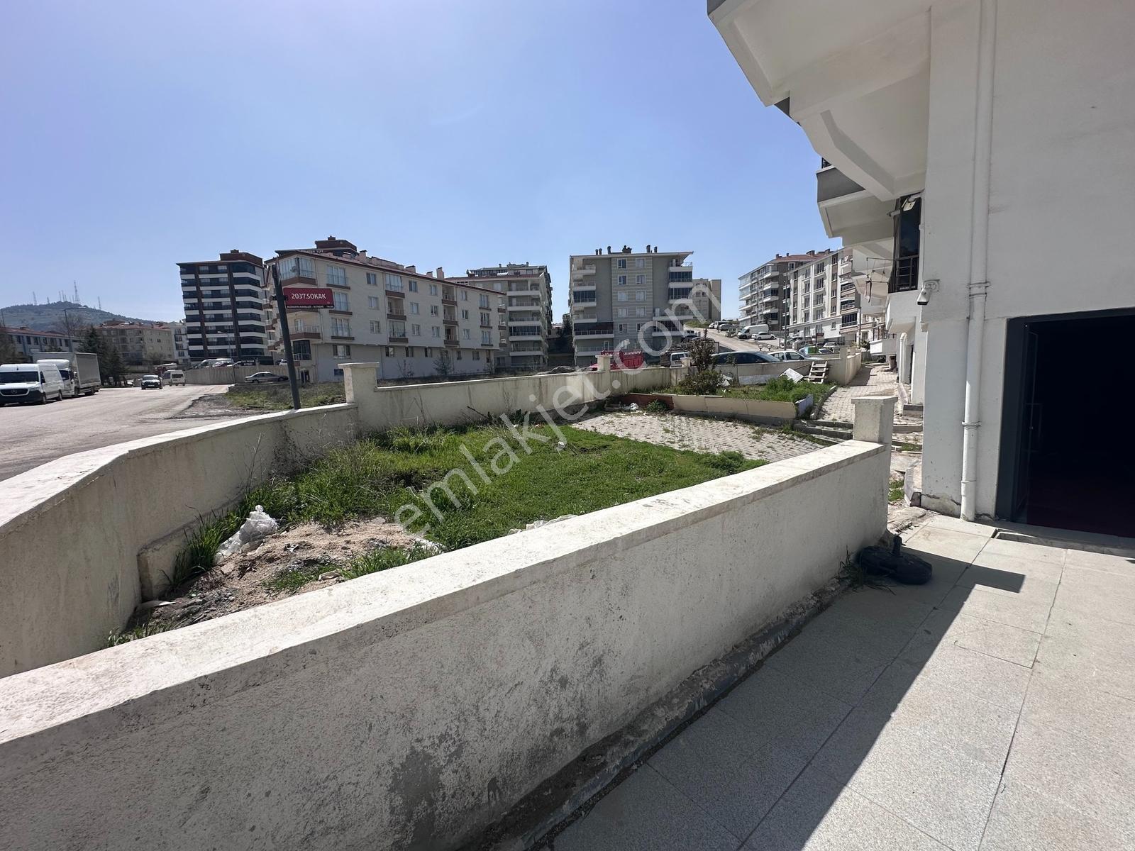 Karapürçekte 320 M² 2 Katlı Dükkan - Yeme İçme Konseptine Uygun - Görsel 35