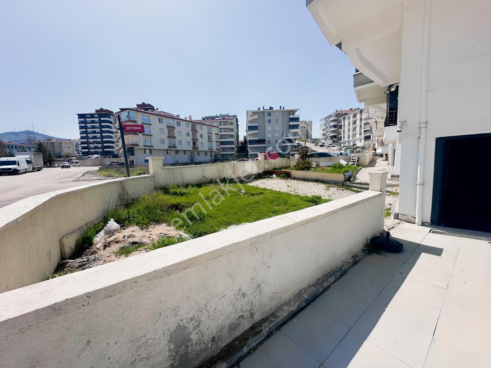 Karapürçekte 320 M² 2 Katlı Dükkan - Yeme İçme Konseptine Uygun - Görsel 38