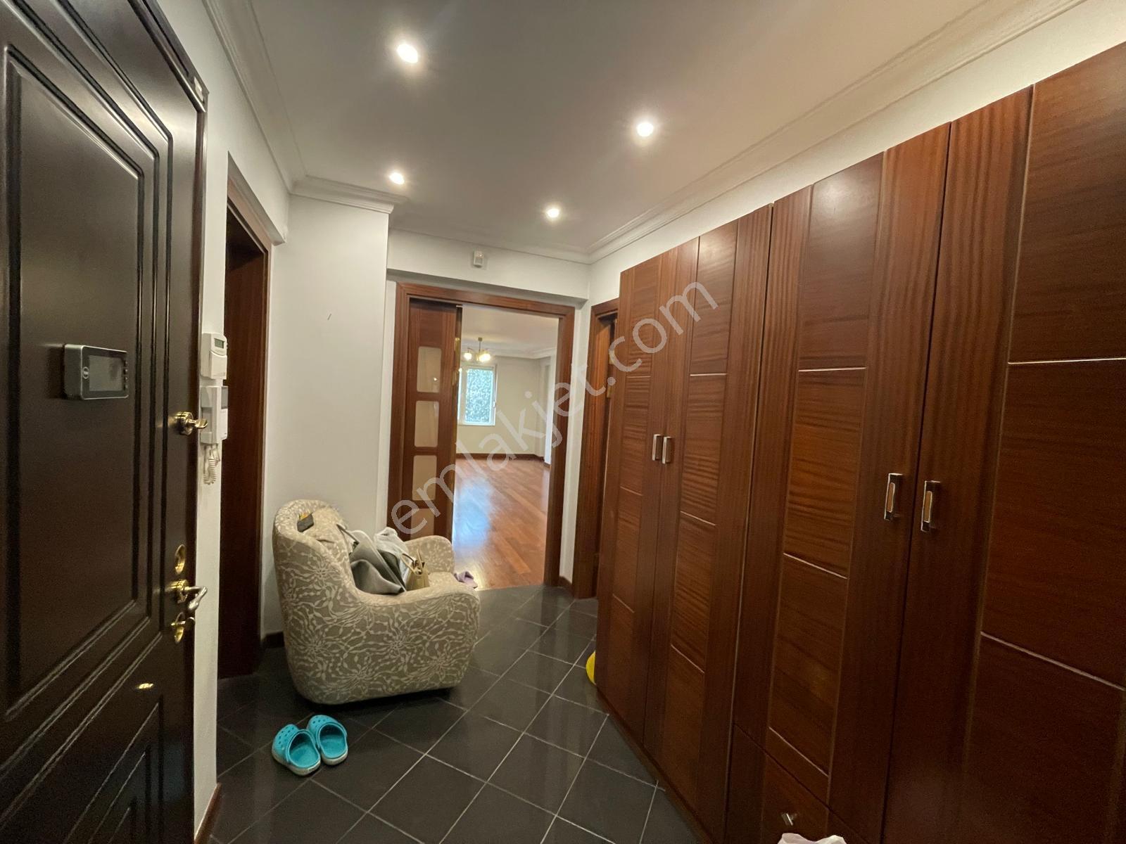 Nişantaşı Teşvikiye Mahallesi'nde 3+1 Kiralık Ferah Daire - Görsel 2