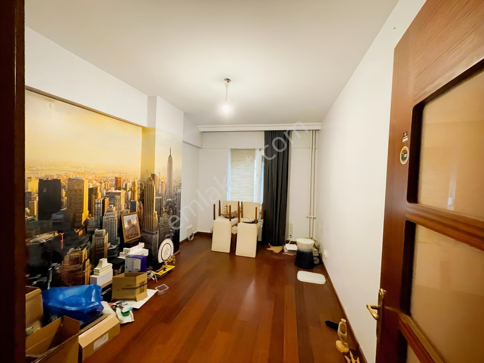 Nişantaşı Teşvikiye Mahallesi'nde 3+1 Kiralık Ferah Daire - Görsel 3