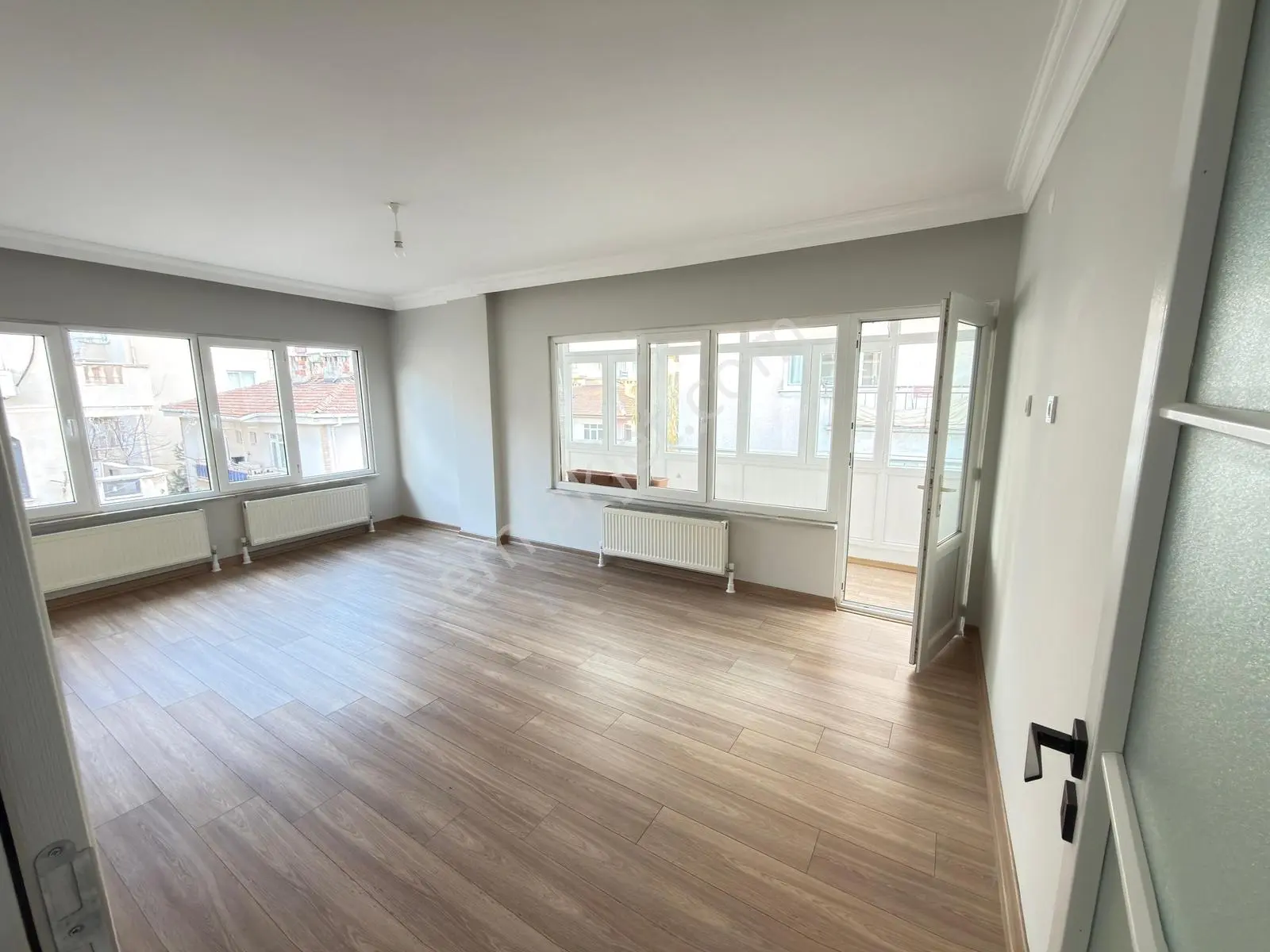 2+1 A'dan Z'ye Sıfırlanmış ( Denize 200 Metre) Özel Dizayn Daire - Görsel 31