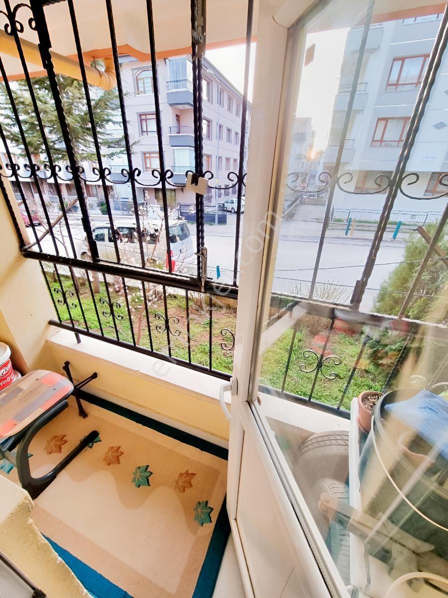 H.gazi Pazar Pazarına Yürüme Mesafesi Kat Konumunda Y.giriş 2+1 - Görsel 33