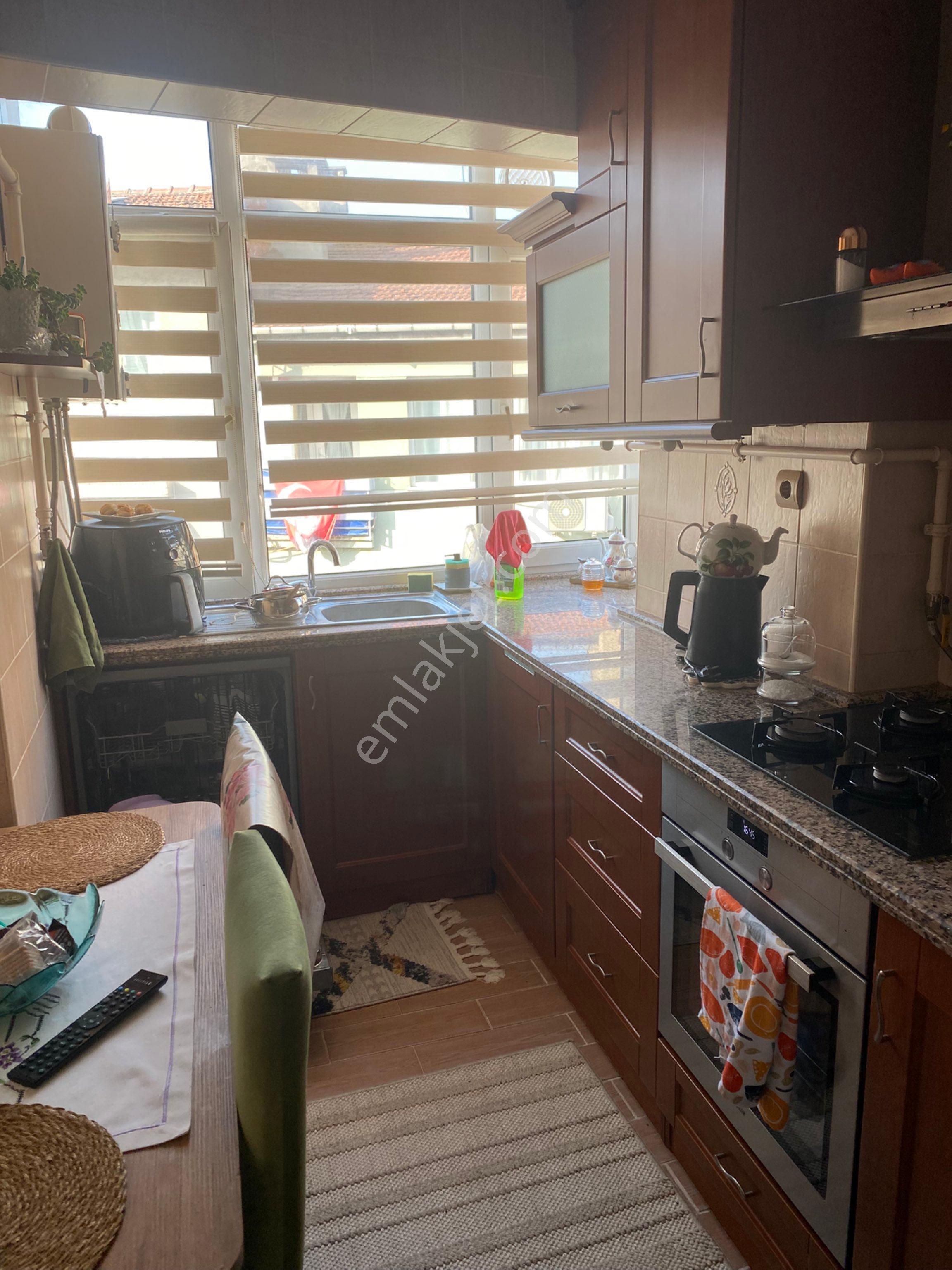Cihangir Emlaktan Hocahasanda Satılık Geniş Asansörlü Bakımlı Arakat Daire - Görsel 35