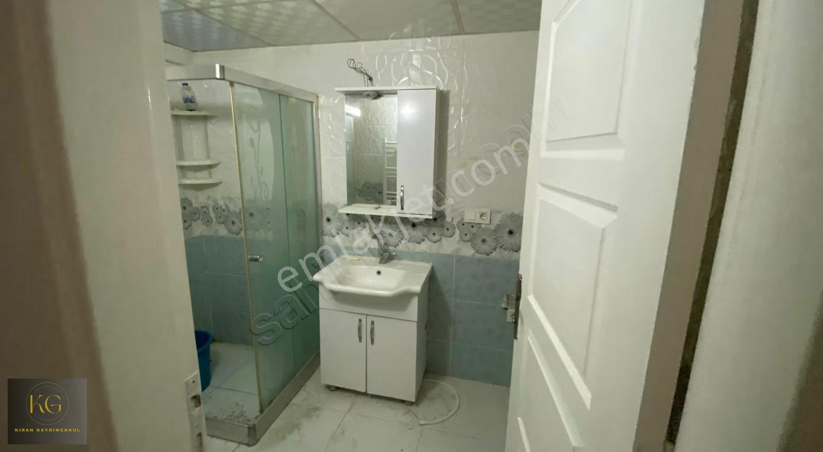 Manisa Yunusemre Muradiyede Kiralık 2+1 Ara Kat Daire - Görsel 11