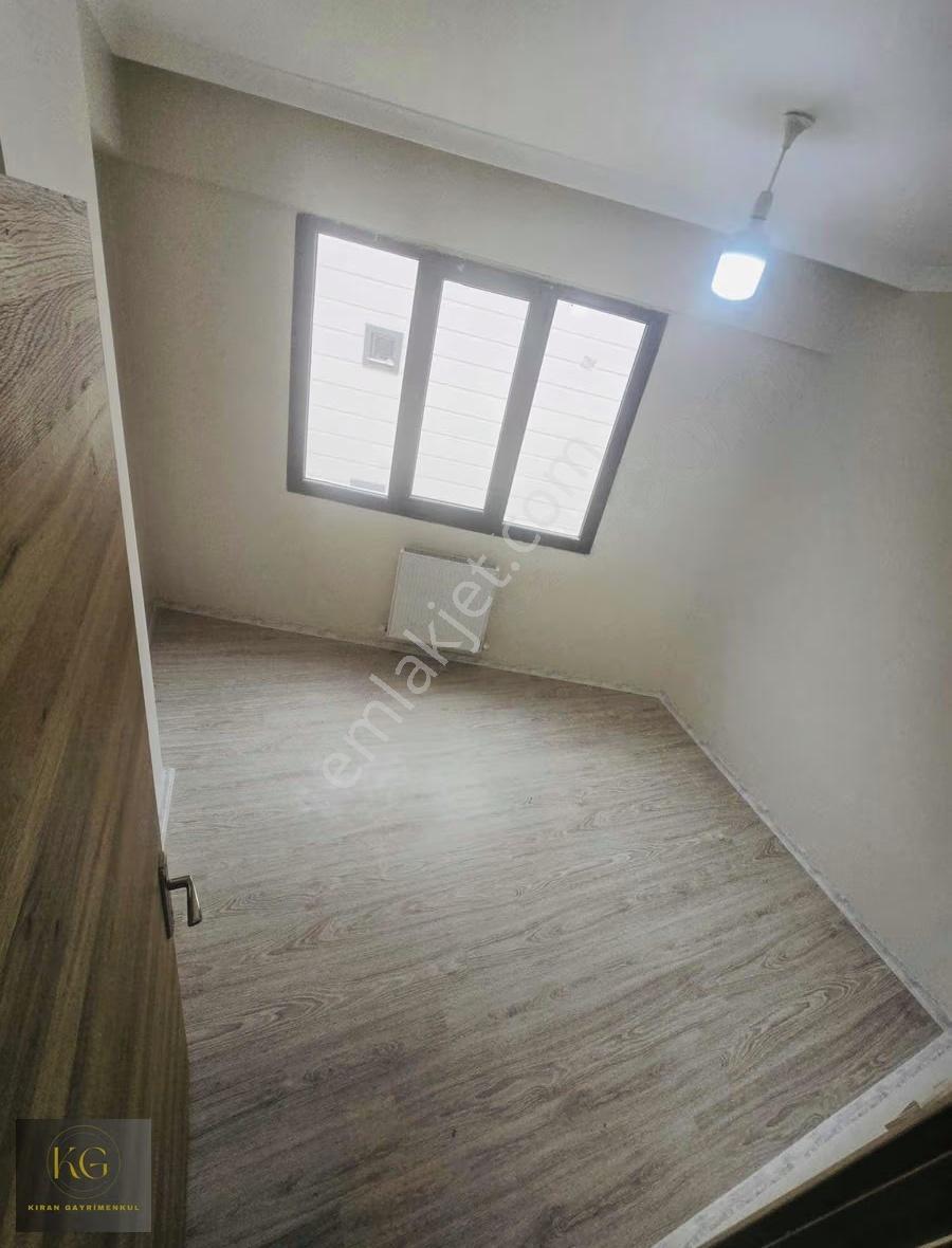 Kıran Gayrimenkulden Muradiyede Satılık 2+1 Arkat Sıfır Daire - Görsel 18