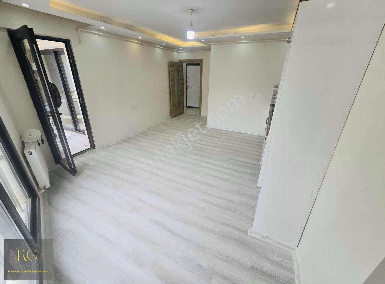 Kıran Gayrimenkulden Muradiyede Satılık 2+1 Arkat Sıfır Daire - Görsel 4