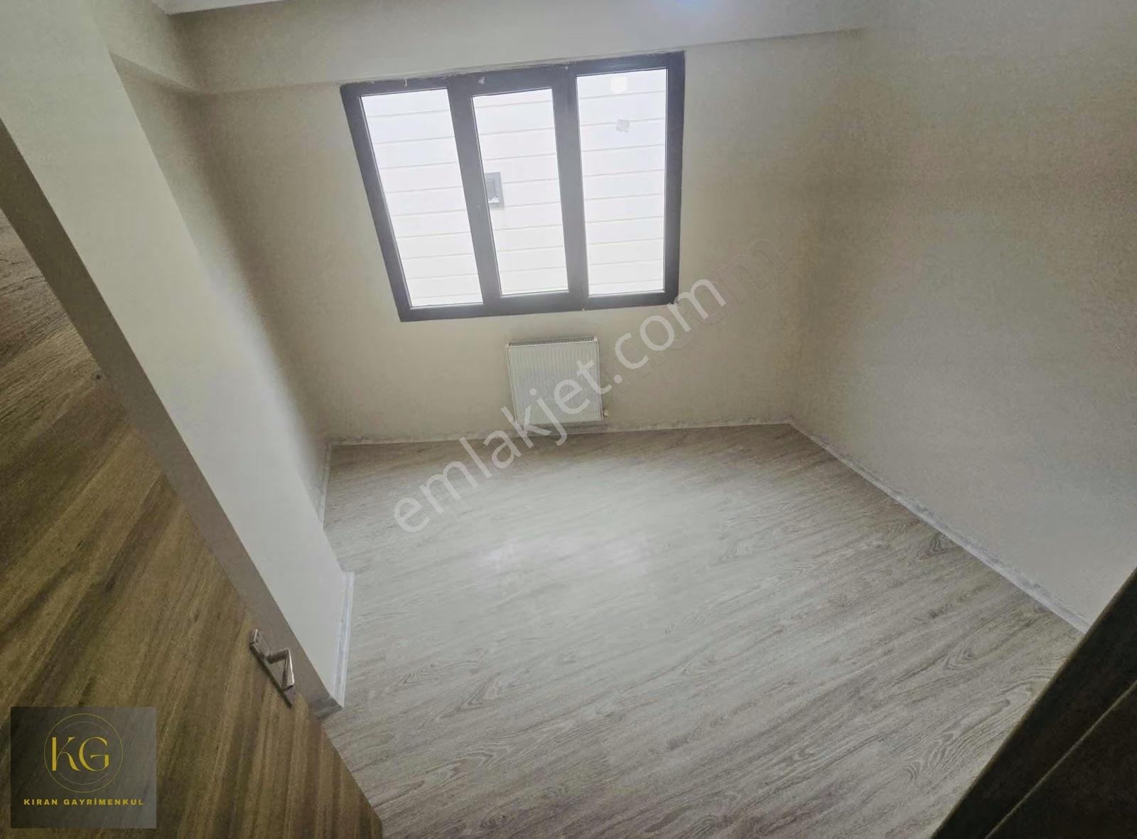Kıran Gayrimenkulden Muradiyede Satılık 2+1 Arkat Sıfır Daire - Görsel 17