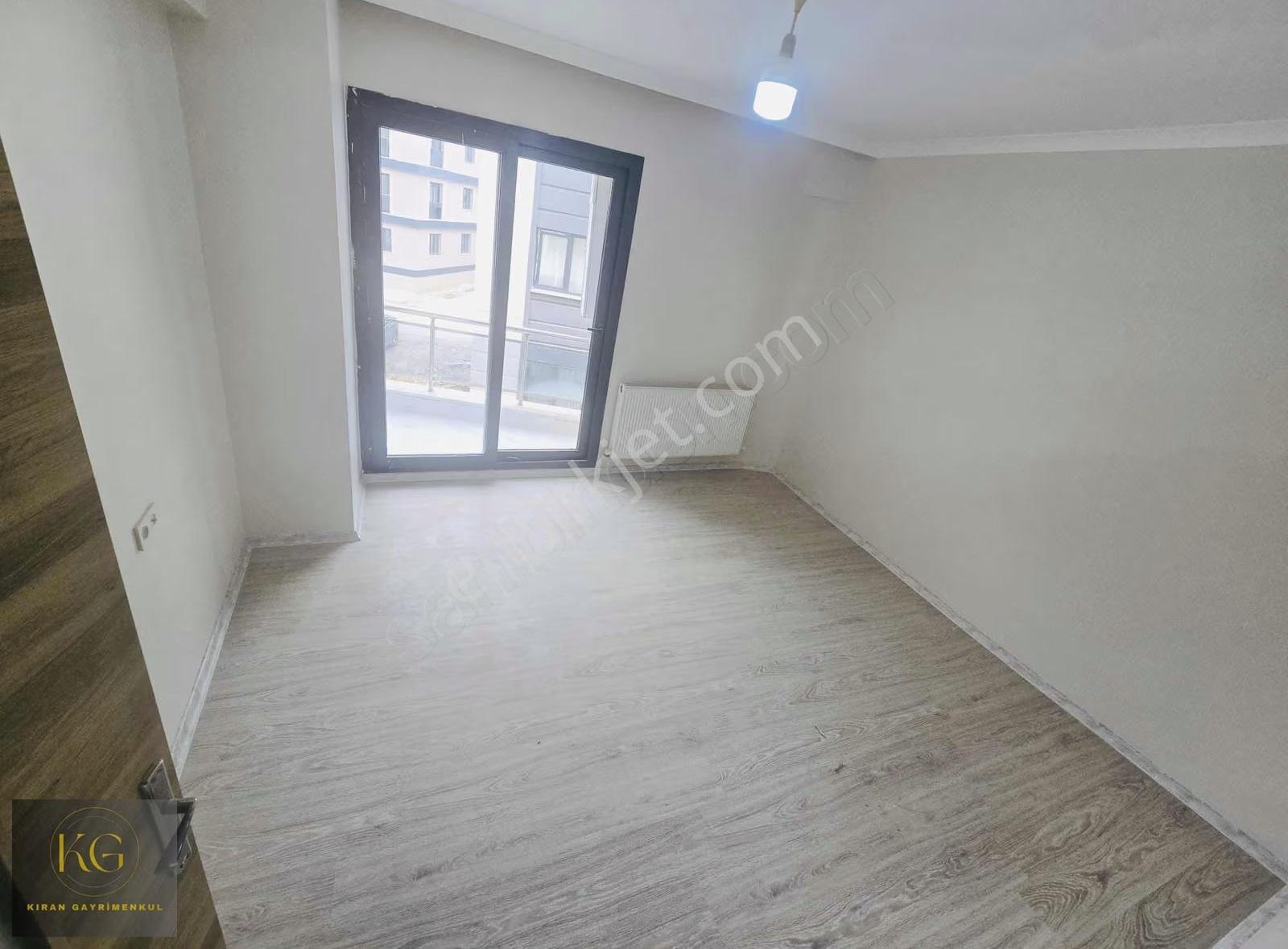 Kıran Gayrimenkulden Muradiyede Satılık 2+1 Arkat Sıfır Daire - Görsel 15
