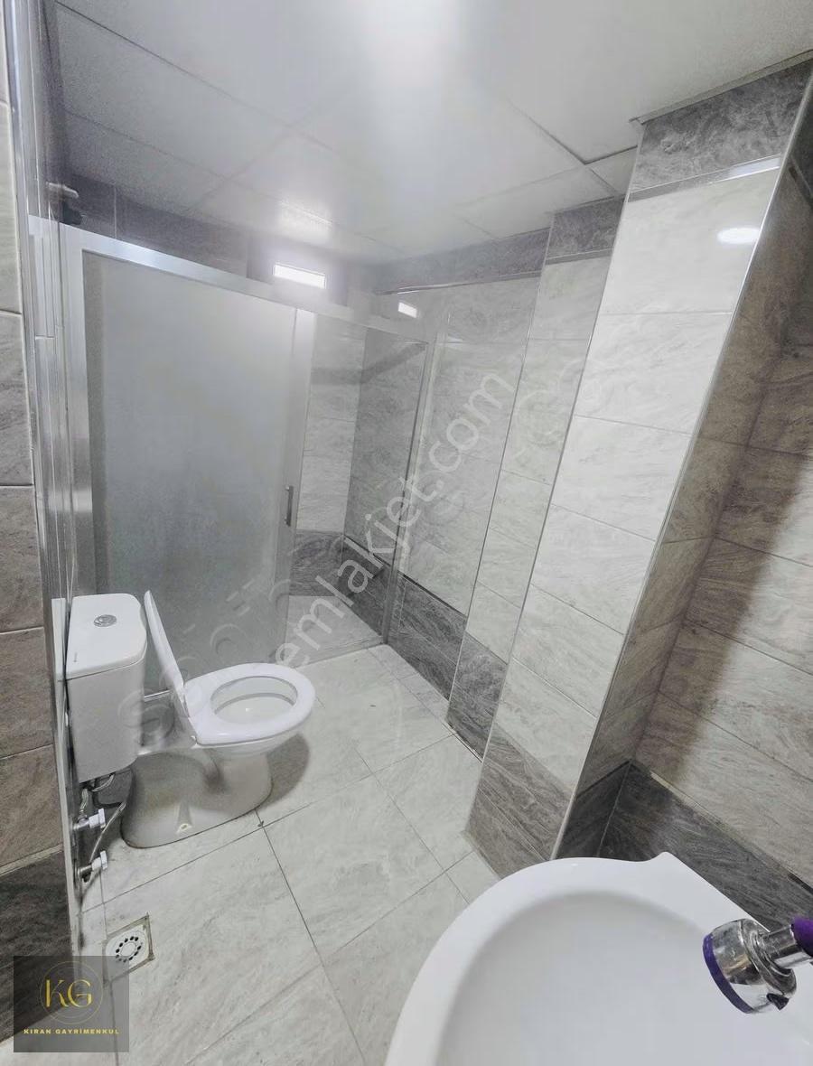 Kıran Gayrimenkulden Muradiyede Satılık 2+1 Arkat Sıfır Daire - Görsel 9