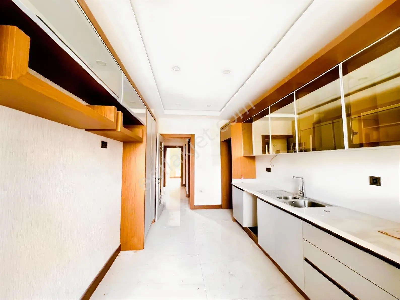İstanbul Beylikdüzün De Huzurlu Bir Sitede Satılık 2+1 Daire - Görsel 16