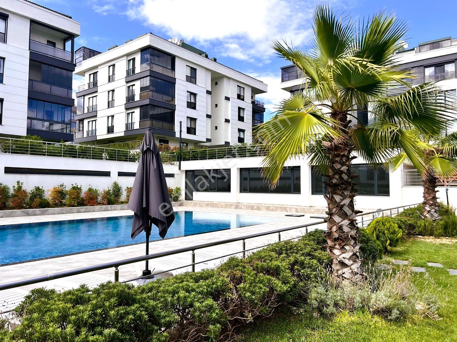İstanbul Beylikdüzün De Huzurlu Bir Sitede Satılık 2+1 Daire - Görsel 5