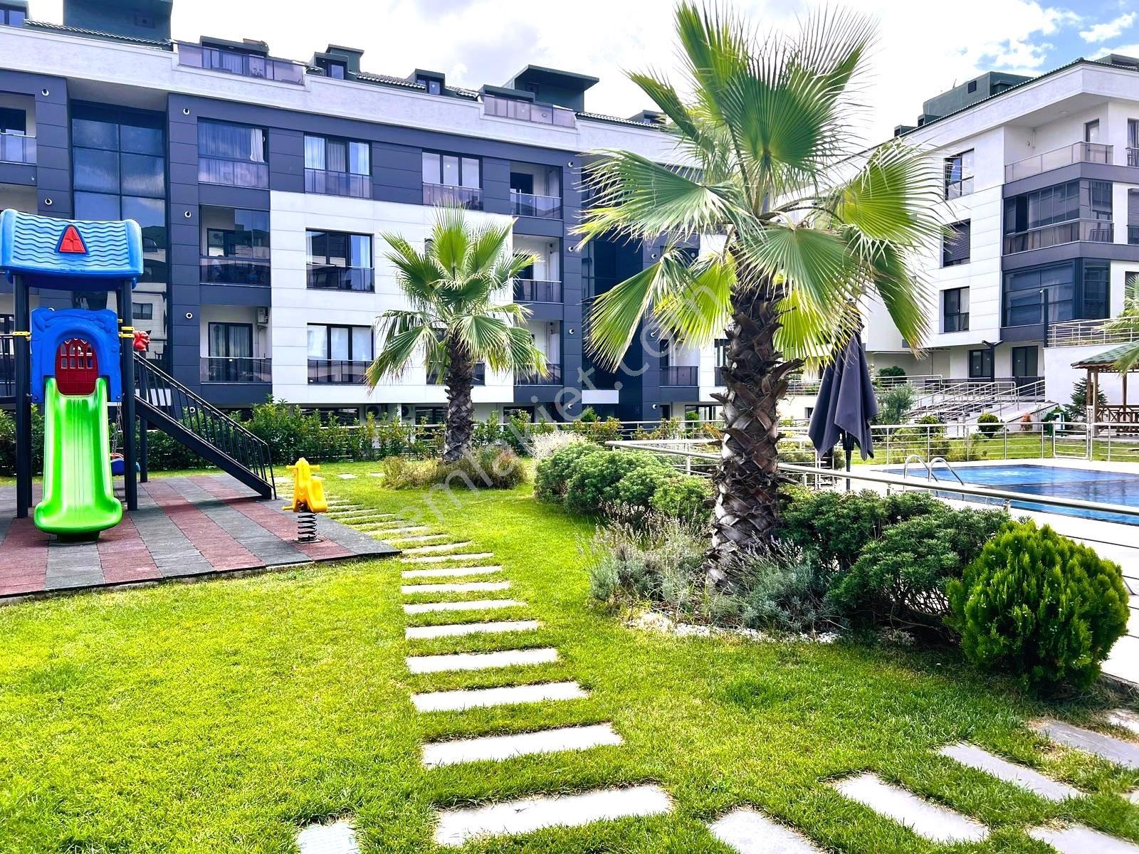 İstanbul Beylikdüzün De Huzurlu Bir Sitede Satılık 2+1 Daire - Görsel 19