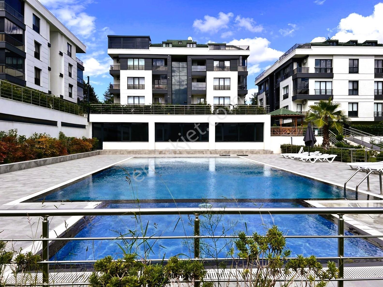 İstanbul Beylikdüzün De Huzurlu Bir Sitede Satılık 2+1 Daire - Görsel 2