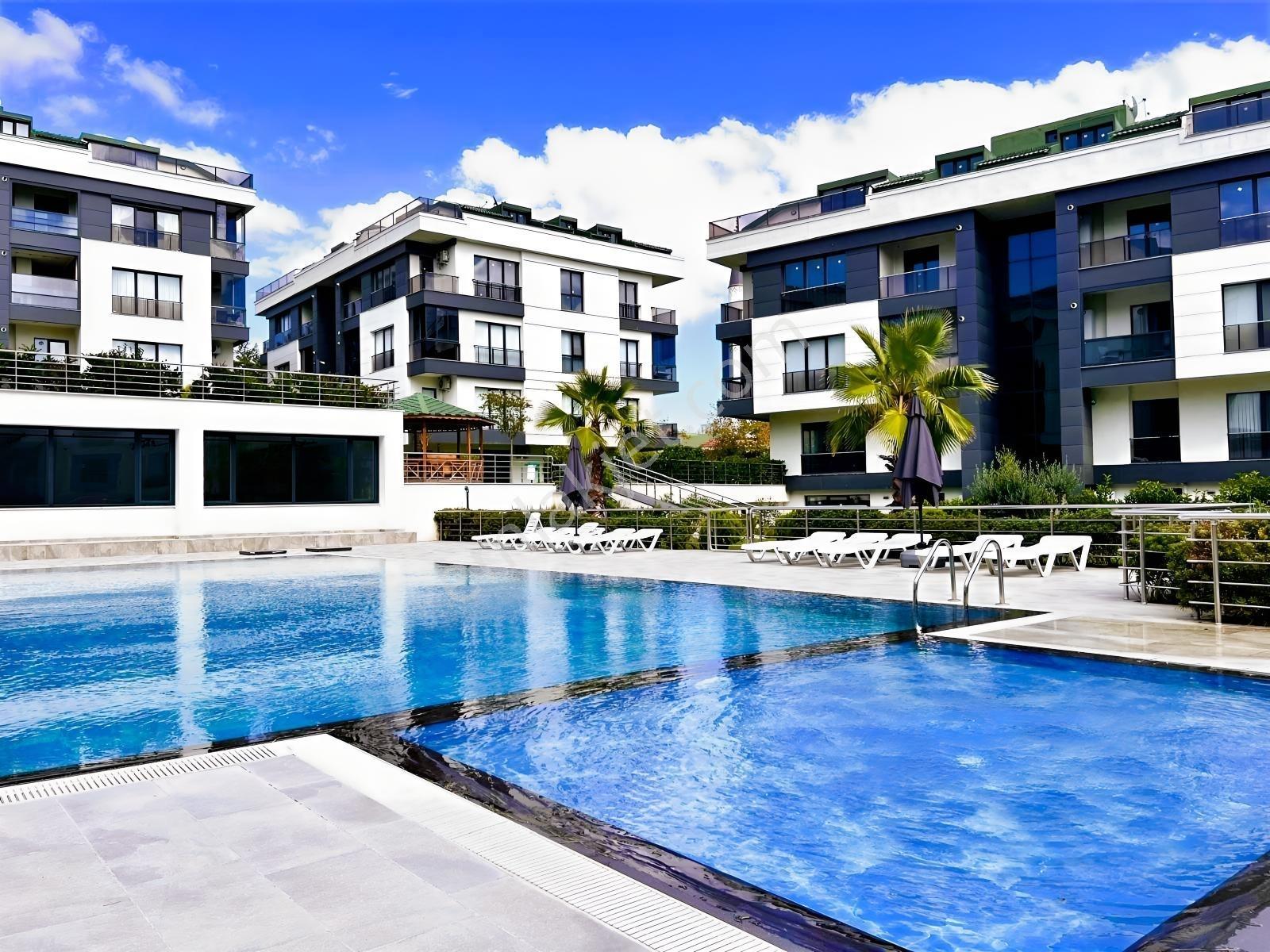 İstanbul Beylikdüzün De Huzurlu Bir Sitede Satılık 2+1 Daire - Görsel 4
